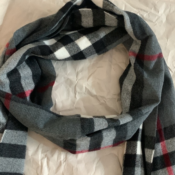 Burberry Made In Scothland CASHMERE - Picture 2 of 12